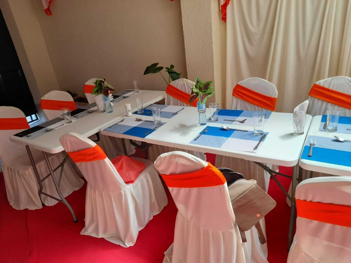 Dining, Ohm Village Inn, Kitui East