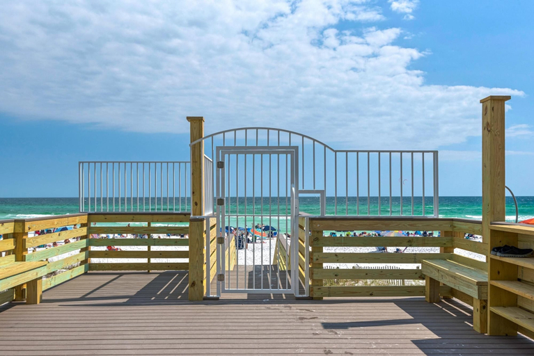 Property grounds 5, Beachside II #4247, Walton