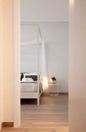 Others 2, Lucky Home - Near train station & City center, Verona