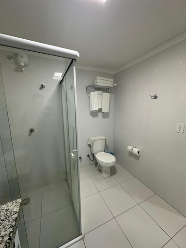 Bathroom 4, Piazza diRoma com acesso ao Acqua Park, Caldas Novas