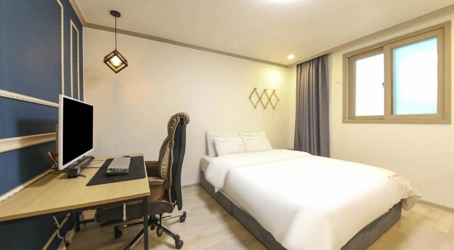 Bedroom 2, WITH U Hotel Gwangju Station, Buk