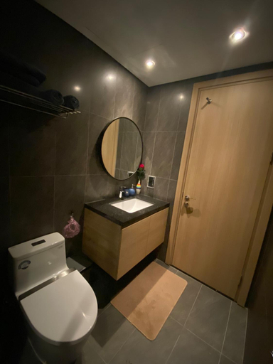 Bathroom 2, Citadines Marina Ha Long - Paradis Homestay, Hạ Long