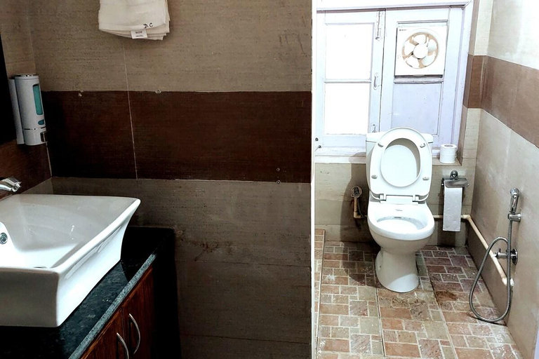 Bathroom 3, DALHOUSIE HERITAGE COTTAGE, Nainital