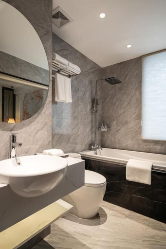 Bathroom 5, Luxe Paradise Suites Hotel & Spa, Ba Đình