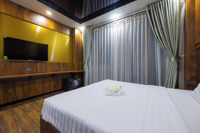 Room 2, TH Luxury Hotel, Phú Quốc