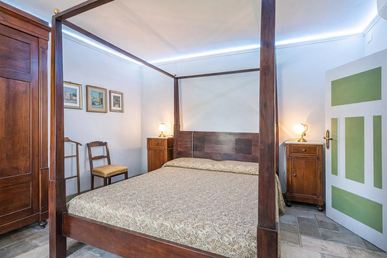 Bedroom 3, VILLA Castel del Monte - Panoramic Tuscan Villa with Jacuzzi, Pistoia