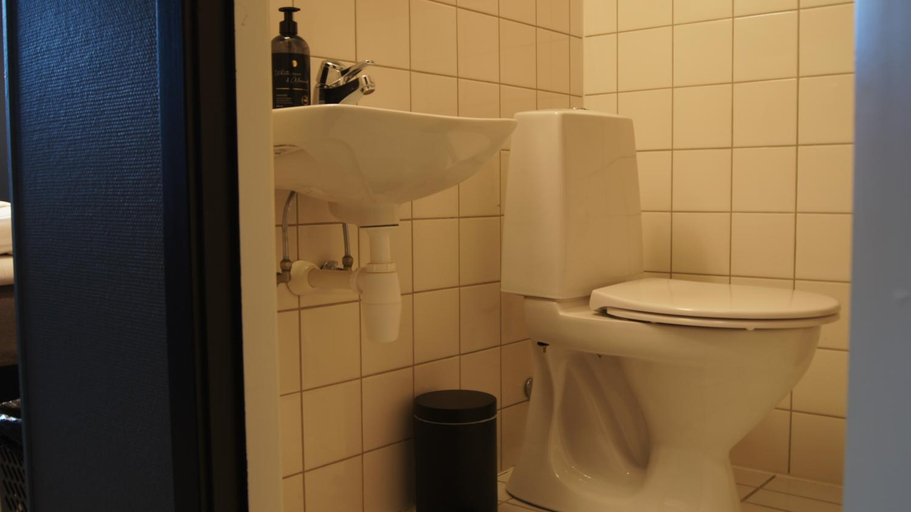 Bathroom, Marina Hotel Sortland, Sortland