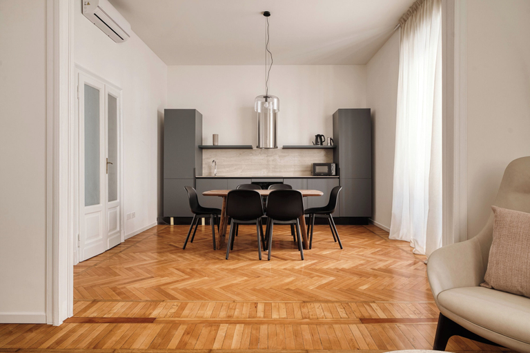 Private kitchen 3, Elegant Flats near Guastalla Gardens, Milano