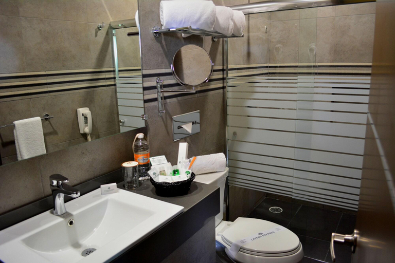 Bathroom, Layfer Express, Cordoba, Ver, Ixtaczoquitlán