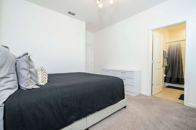 Room 2, Family Friendly 12Bd W Jacuzzi Veranda Palms 4401, Osceola
