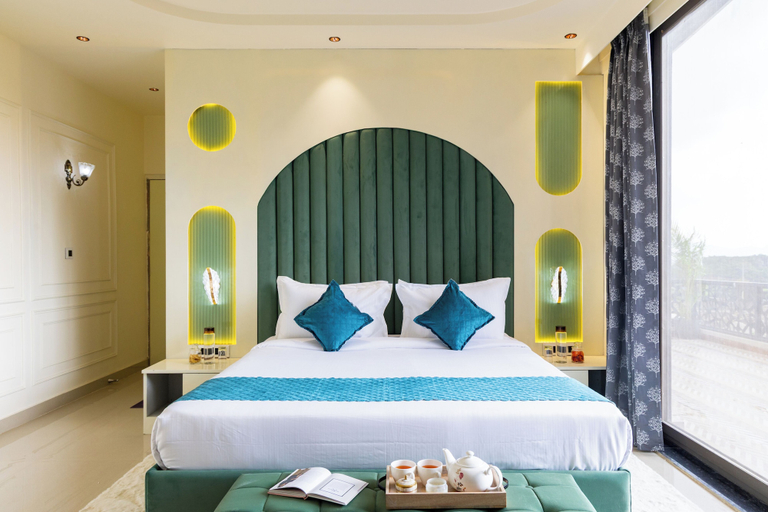 Room 3, ELIVAAS Shreya Blossom 4 BHK With Pool, Udaipur
