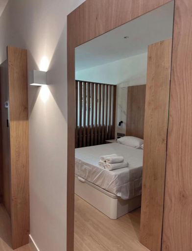Room 4, Tudcon Palm, Madrid