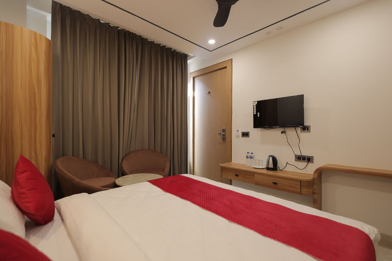 Room 2, Hotel Sarovar Hill, Dehradun