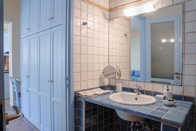 Bathroom 3, Yioka House, Ionian Islands