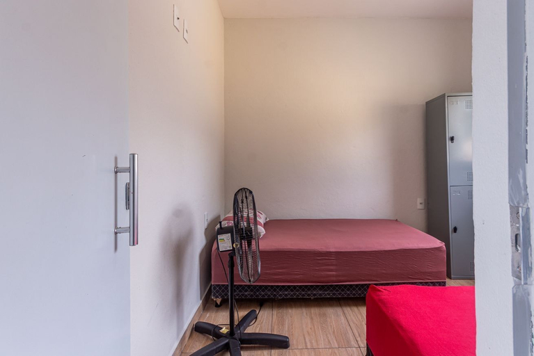 Room 3, Apartamento 4 Quartos com Wi-fi e Garagem, Pará de Minas