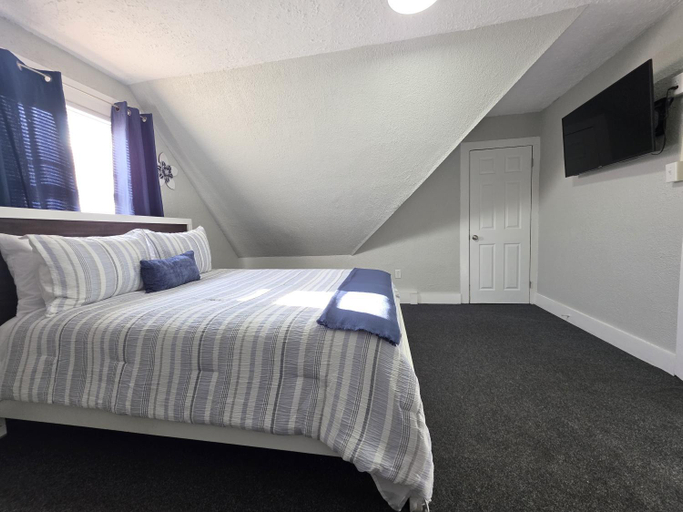Bedroom 1, Room for rent in Apartment, Hartford