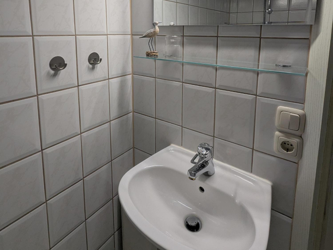 Bathroom 2, Charmanter Bungalow in Neubukow nahe der Ostsee, Rostock