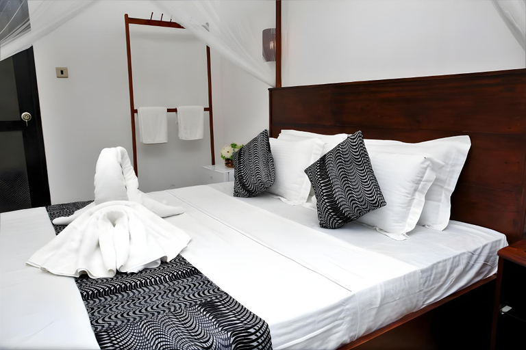 Bedroom 2, Sky Mountain Cafe with seaview, Weligama