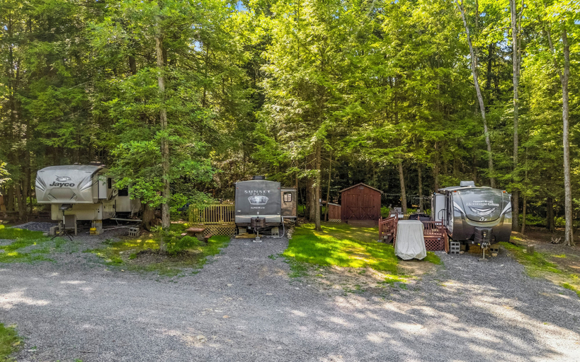 Property grounds 4, White's Haven Campground, Jefferson