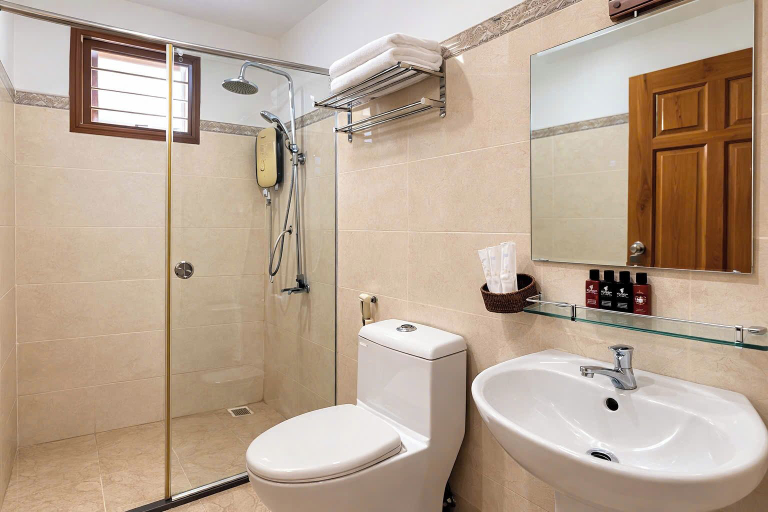 Bathroom 4, FORTUNE HOTEL 2 LUCKY STAY Phu Quoc, Phú Quốc