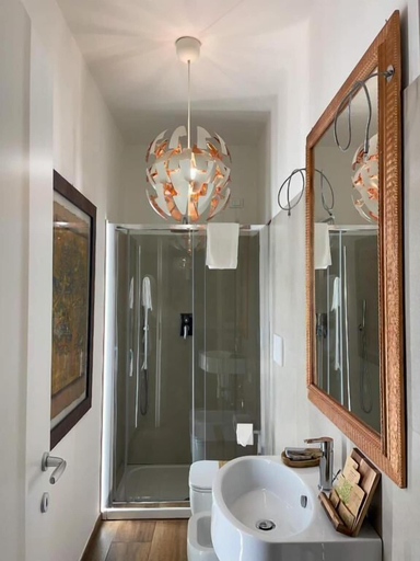 Bathroom 3, Marmore Charming House, Terni