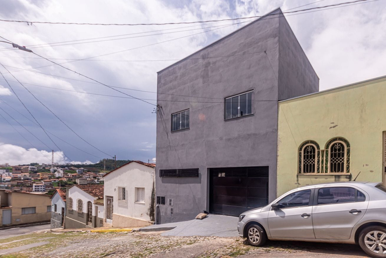 Room 2, Apartamento com 3 Quartos Vaga e Churrasqueira, Pará de Minas