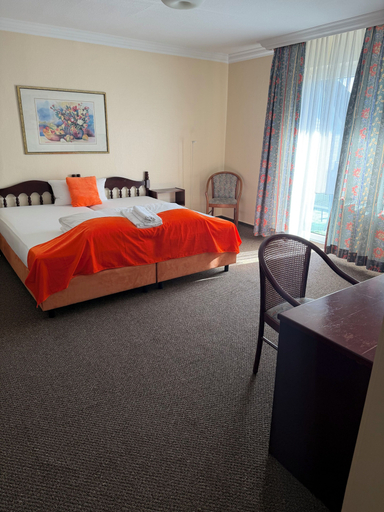 Bedroom 5, Hotel Bremer Kreuz, Verden