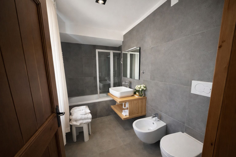 Bathroom 4, Parc Hotel Victoria, Belluno