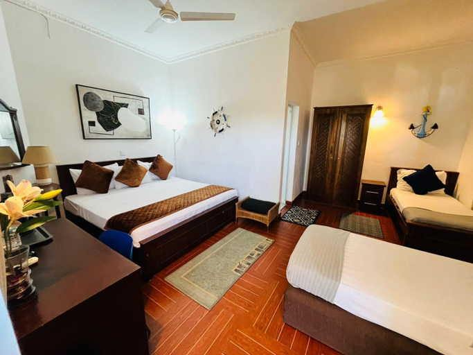 Bedroom 3, The Ocean Pearl, Negombo