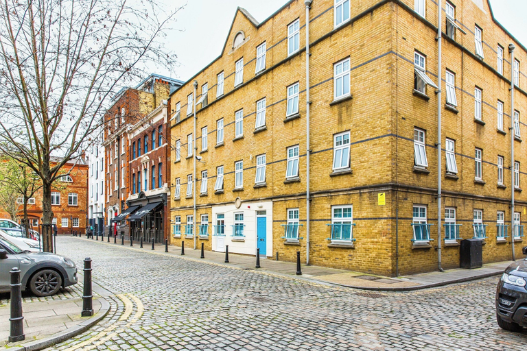 Exterior, Alexander Fleming Hall Hoxton, London