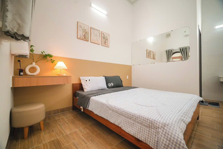Room 1, Moon's House, Phù Cát