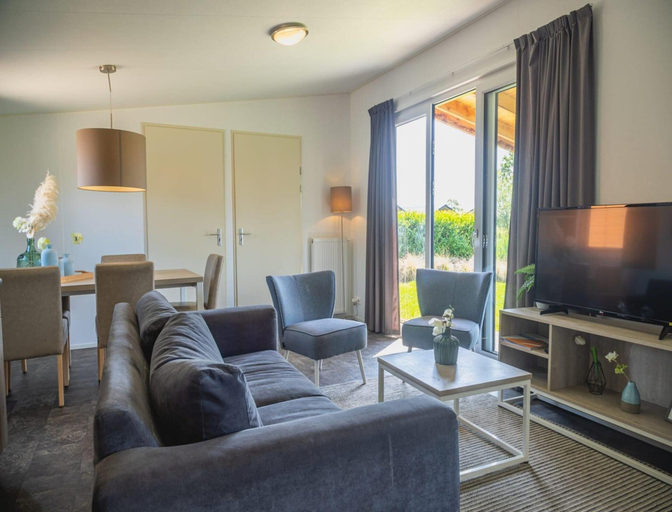 Living room, Luxurious Chalet, Situated in the Polder, Near Alkmaar, Graft-De Rijp