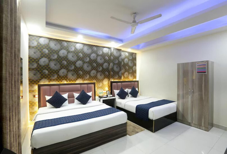 Room 4, Hotel Red Velvet Suites, Delhi