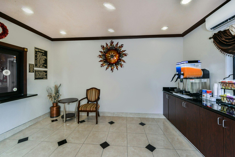 Public Area 2, Scottish Inns and Suites Hwy 6 South, Houston