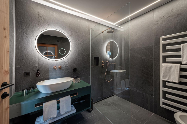 Bathroom 2, Mein Sonnenhof, Bolzano