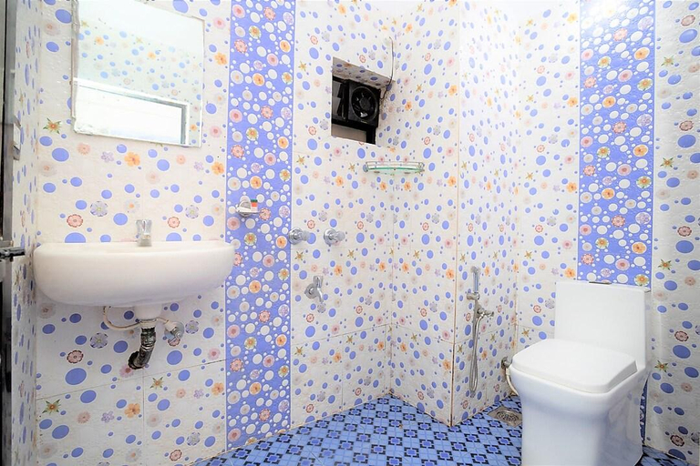 Bathroom, MARCELO PLACE 3, North Goa