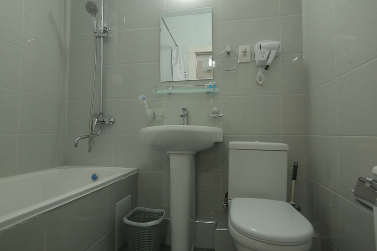 Bathroom 3, HOTEL MERCURI MERIDIAN, Buxoro