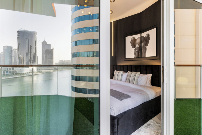 Room 3, 2BR Premium Canal & Burj Khalifa View, Dubai