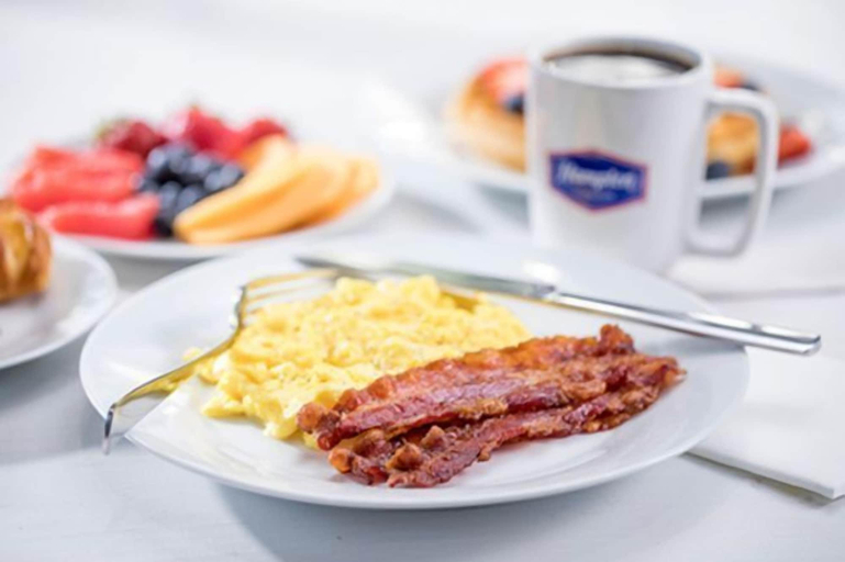 Food & Drinks 5, Hampton Inn Lagrange near Callaway Gardens, Troup
