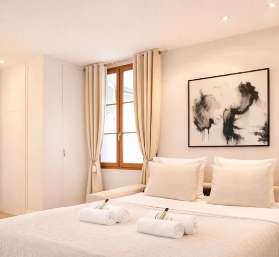 Bedroom 2, 5492 Bac, Paris