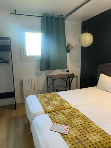 Bedroom 4, Brit Hotel Baillet en France, Val-d'Oise