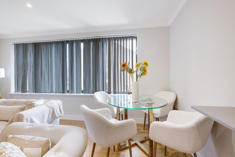 Others 5, The Concord House Luxury 2 Bedroom Apartments, London