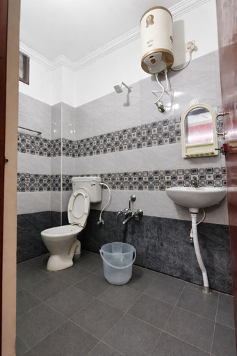 Bathroom 5, MG Elite Residency, Viluppuram