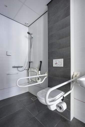 Bathroom 2, Hotel Hulsman, Venray