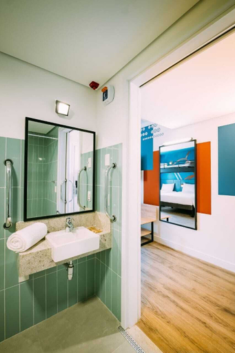 Bathroom 4, Ibis Styles Poços De Caldas, Poços de Caldas