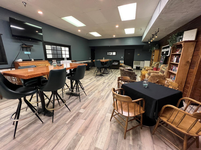 Food & Drinks 5, Silverado II, Grand
