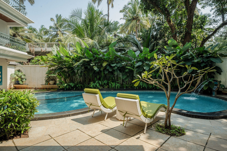 Pool 5, Staymaster Veridian 2BR - Standard, North Goa