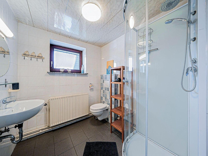 Bathroom 3, Cozy holiday home in nature Fully renovated in 2024, Liège