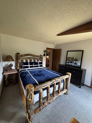 Bedroom 3, Silverado II, Grand