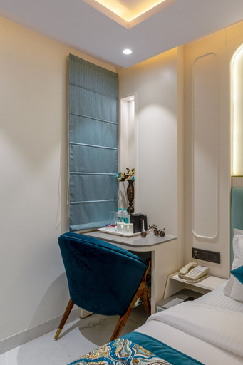 Room 4, The Western Grand, Delhi